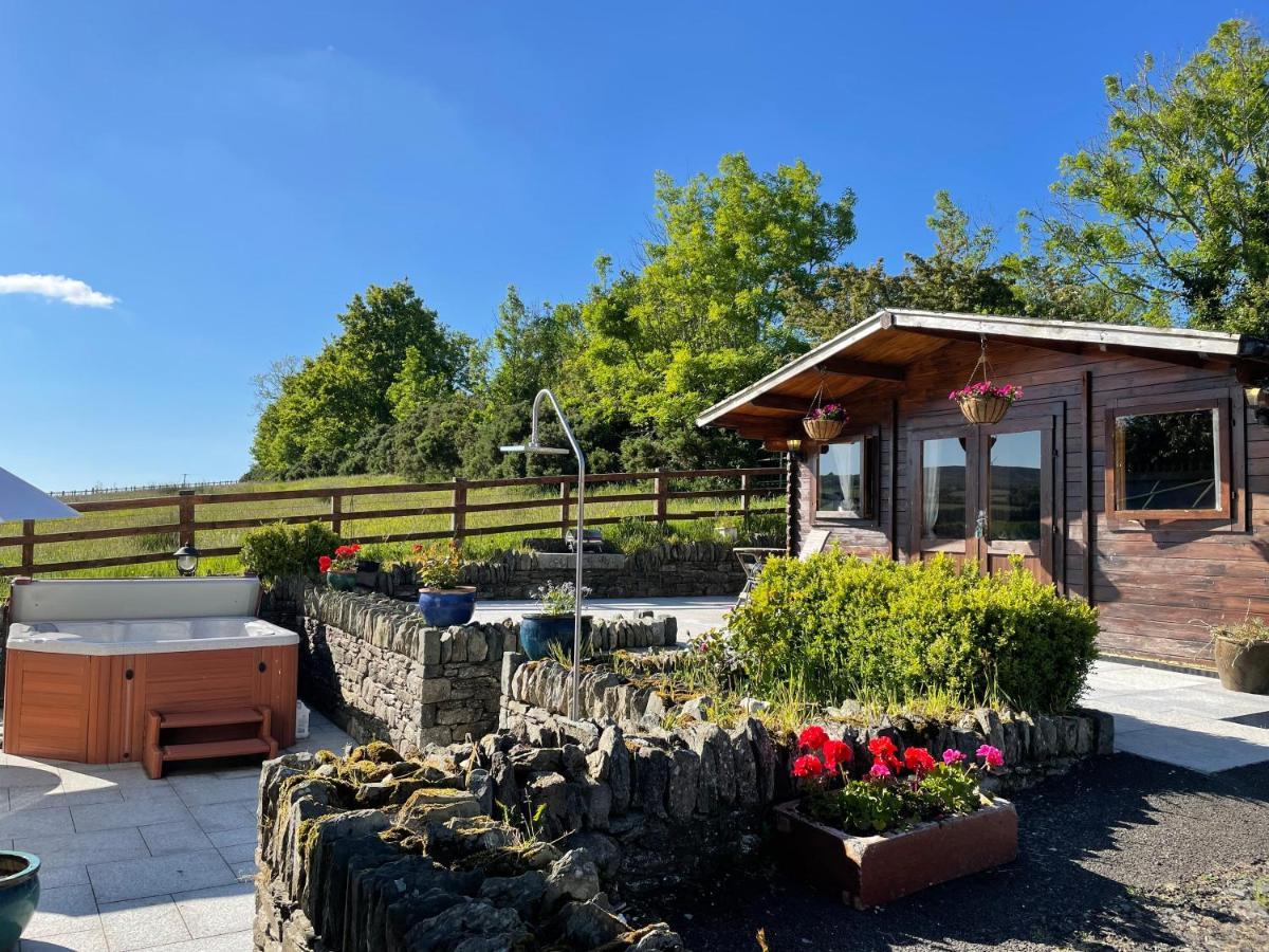 Chalet Free Sauna & Spa Superking Bed Killaloo 外观 照片