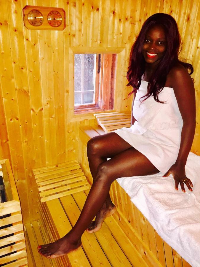 Chalet Free Sauna & Spa Superking Bed Killaloo 外观 照片